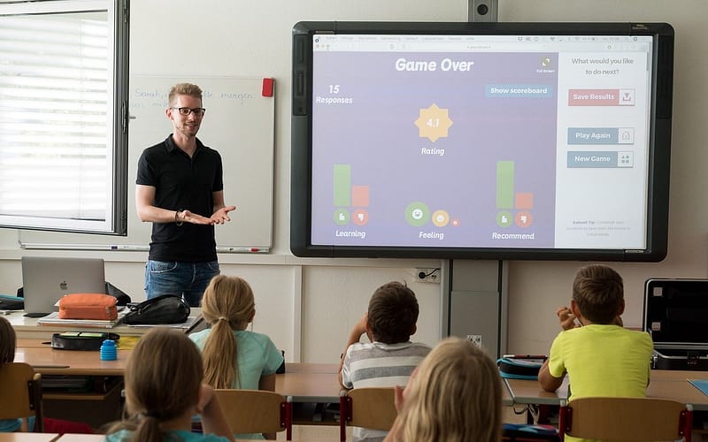 The Relevance of Audio-Video Systems in Schools